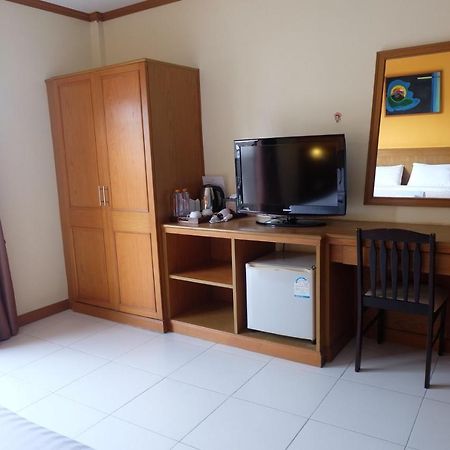Baantonkhao Hotel Kata Beach  Buitenkant foto
