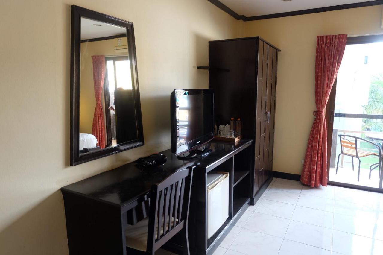 Baantonkhao Hotel Kata Beach  Buitenkant foto